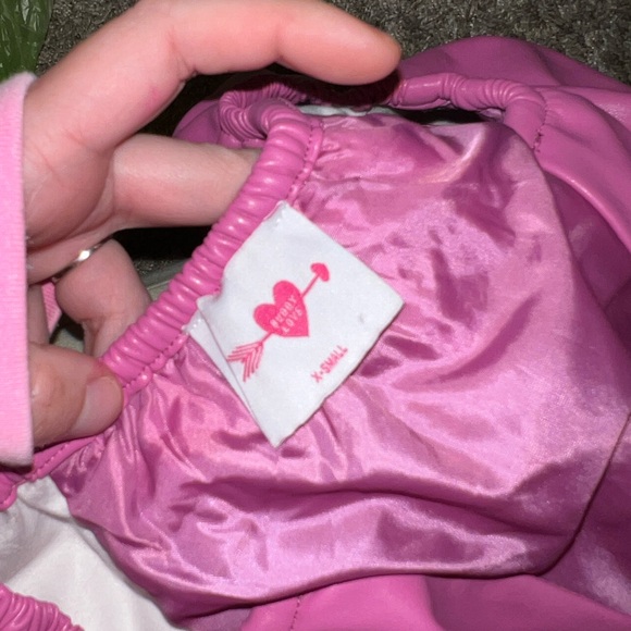 Buddy Love Ronnie Ruffle Short Dress Magenta Size XS Oversized - Picture 8 of 9